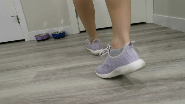 Sofia Studios - Kinky Mistress Sofia In Scene - Worship My Pretty Little Feet