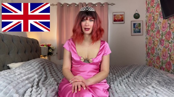 Yourhikerbabe - Americans Bow Down To Your British Queen