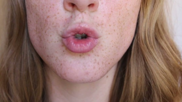 Littleredheadlisa - Lips Close Up 2