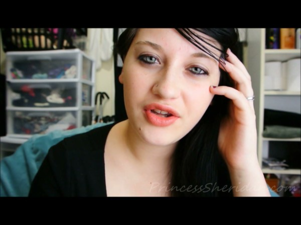 QueenSheridan - My Shopping Bitch