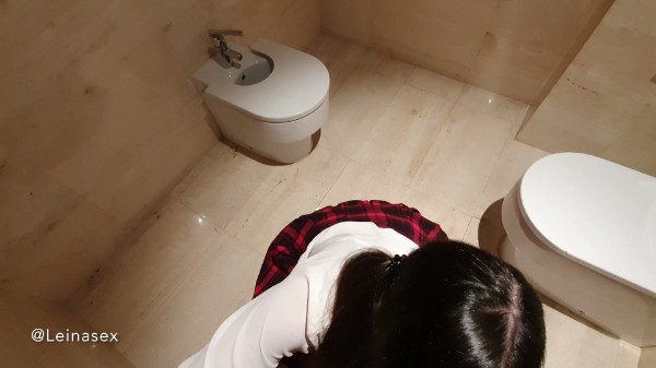 Leina Sex - Follando Con Mi Padrastro