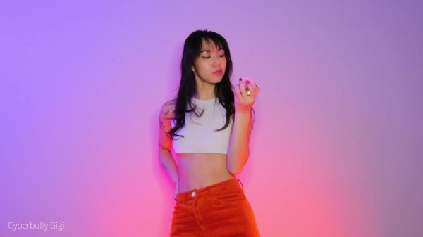 Cyberbully Gigi - A Virgins Dream Cum True