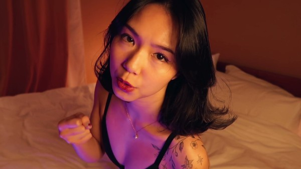 Cyberbully Gigi - Just Five Minutes