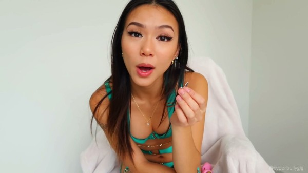 Cyberbully Gigi - Locktober Pick Your Poison
