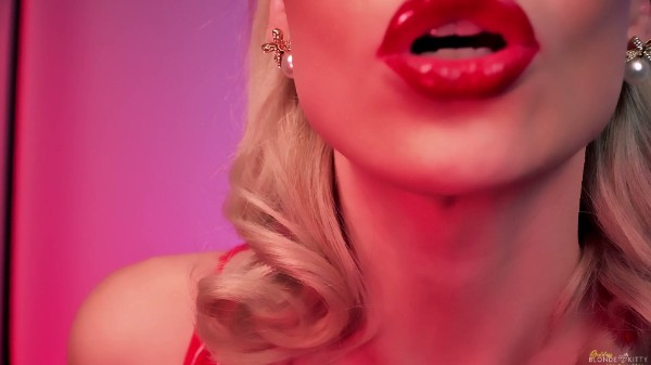 Goddess Blonde Kitty - Mindbroken By Lipgloss